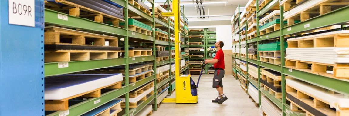 Logistics job profile: employee working with forklift in warehouse